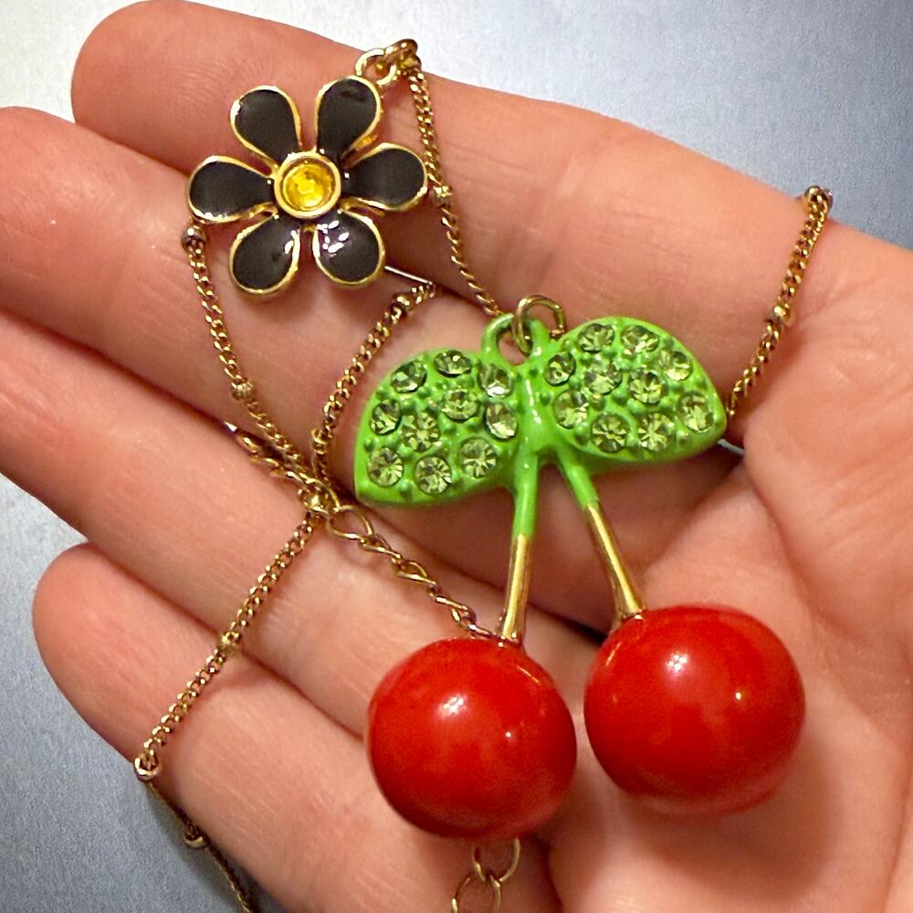 Betsey Johnson Vintage Red Cherries Black Daisy Necklace - Picture 6 of 10
